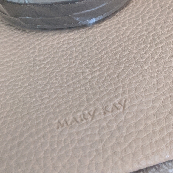 Mary Kay City Modern Makeup bag with strap - Picture 3 of 4